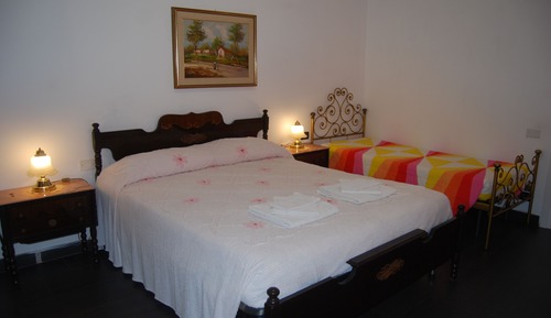 Triple Room, Private Bathroom (Porpora)