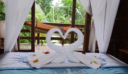 Deluxe Bungalow, 1 Queen Bed, Garden View