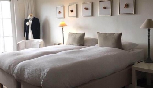 Double Room (Frederique)