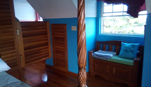 House, 2 Bedrooms