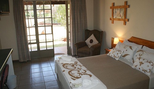 Deluxe Double Room (12)