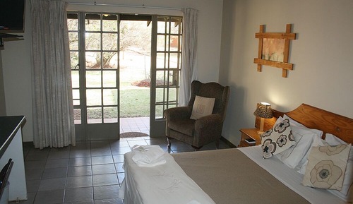 Deluxe Double Room (10)
