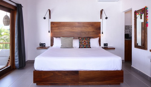 Suite, Sea View (#4)