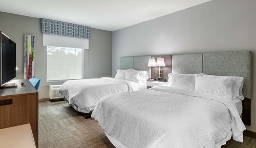 Room, 2 Queen Beds, Refrigerator & Microwave