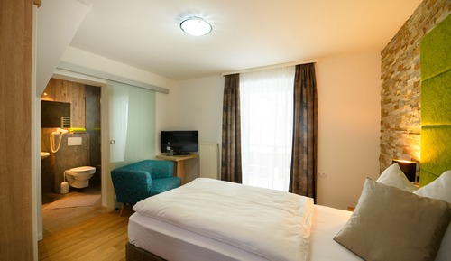 Single Room, Garden View
