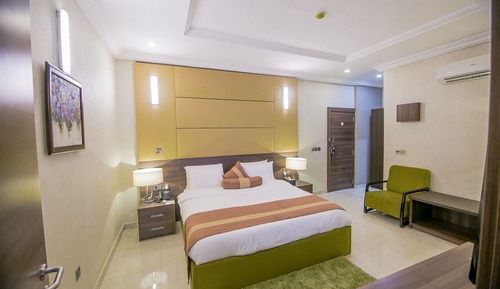 Deluxe Room, 1 King Bed, Non Smoking, City View