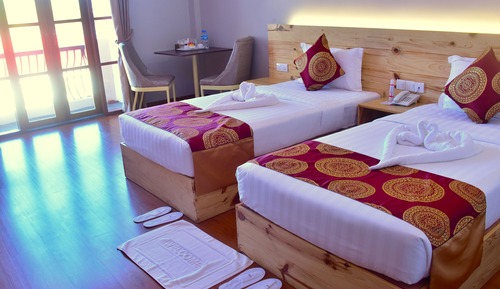 Deluxe Twin Room