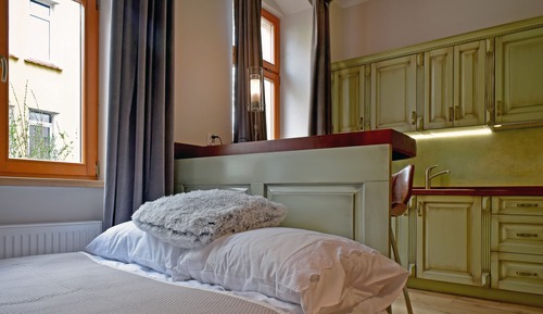 Standard Single Room (2)