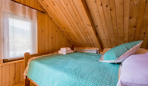 Standard Single Room, Shared Bathroom (#1)