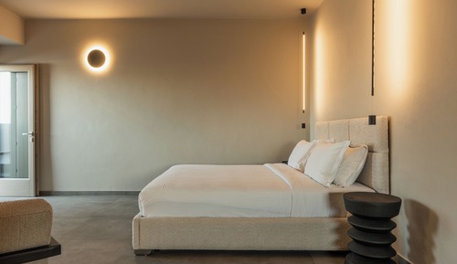 Deluxe Suite with Private Pool and Caldera View