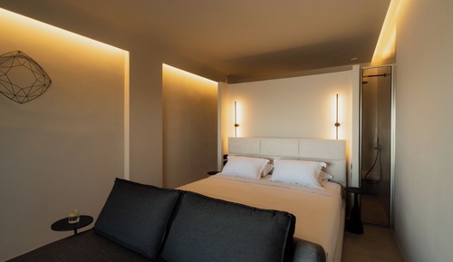 Cosmic Suite with Private Pool and Caldera View