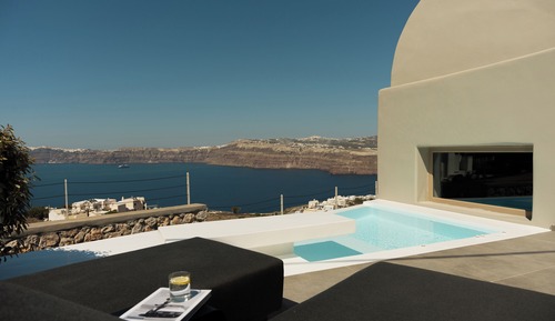 Elegant Suite with Private Pool and Caldera View