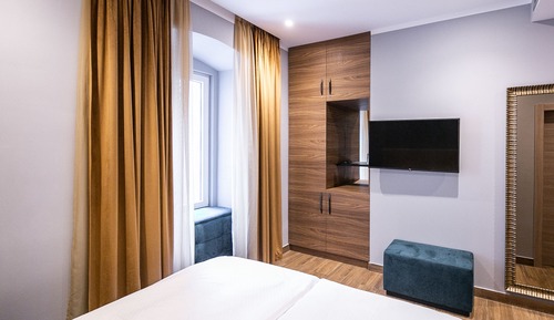 Double Room (204)