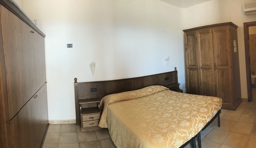 Double Room, 1 Queen Bed