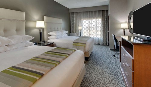Deluxe Room, 2 Queen Beds, Accessible (Hearing, Roll in Shower, Upper Floor)