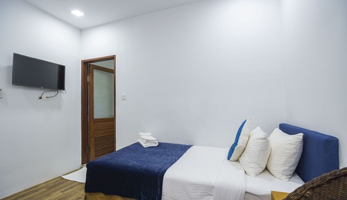 Standard Single Room