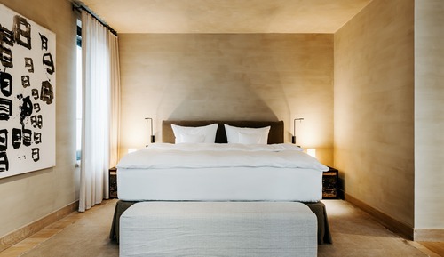 Signature Suite (New Chancellery)