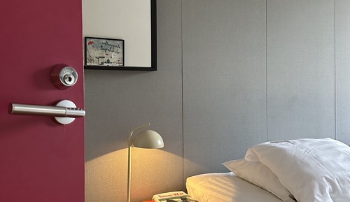 Single Room, Shared Bathroom