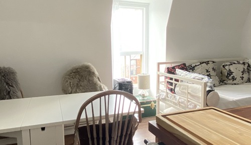 Economy Apartment, Patio, Courtyard View (644 Queen St West - read checkin info)