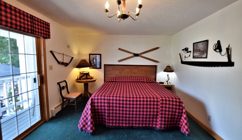 Traditional Room, 1 King Bed, Private Bathroom, City View