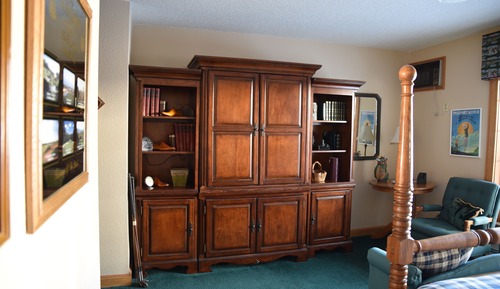 Room, 1 Queen Bed, Private Bathroom, City View