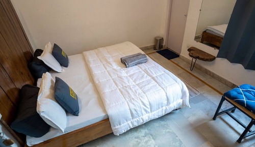 Standard Double Room, 1 Queen Bed, River View