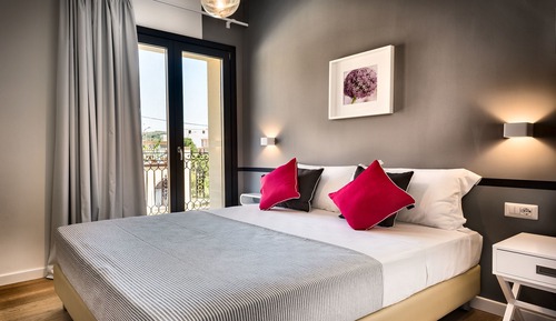 Classic Double Room, City View