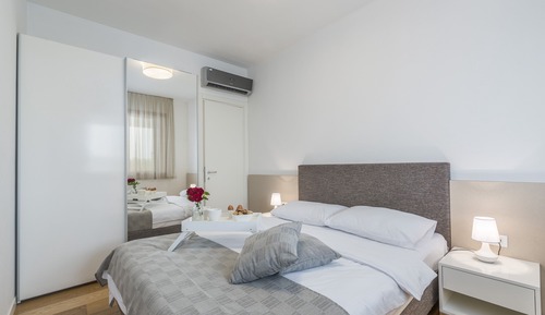 Premium Apartment, Garden View (Patio)