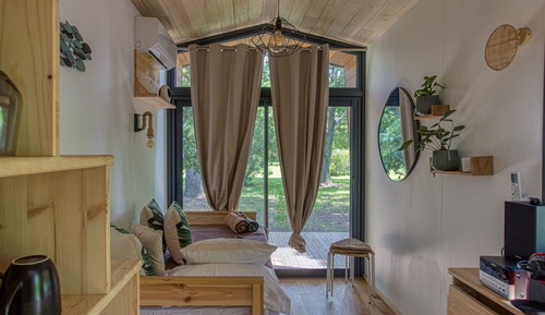 House (Tiny House)