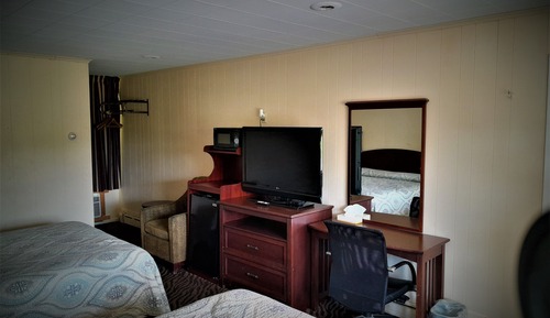 Standard Room, 2 Queen Beds, Non Smoking