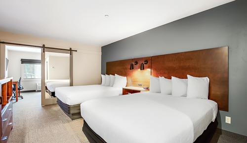 Executive Suite, Multiple Beds