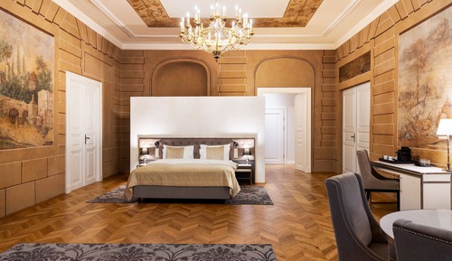 Premium Suite, 1 King Bed with Sofa bed, Non Smoking