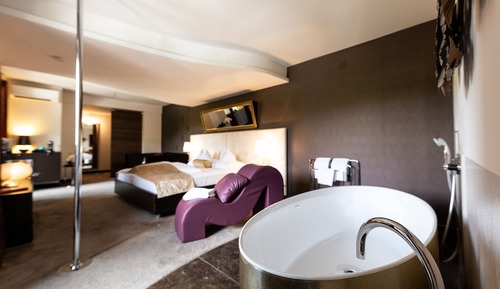 Deluxe Suite, Balcony
