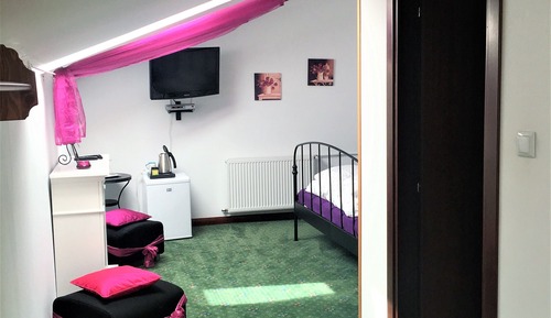 Romantic Studio, 1 Bedroom, Fireplace, Hill View