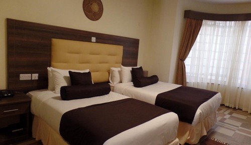 Standard Twin Room