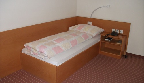 Economy Single Room