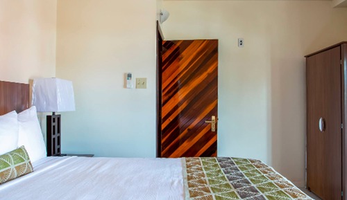 Executive Suite, 1 King Bed, Sea Facing