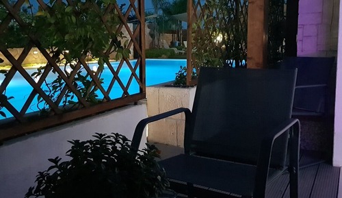 Suite (Magnolia)
