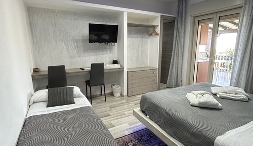 Standard Double Room, 1 King Bed, Terrace, Pool View