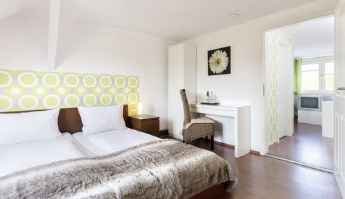 Quadruple Room, 2 Bedrooms, Annex Building