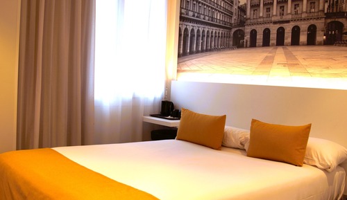 Junior Double Room, City View