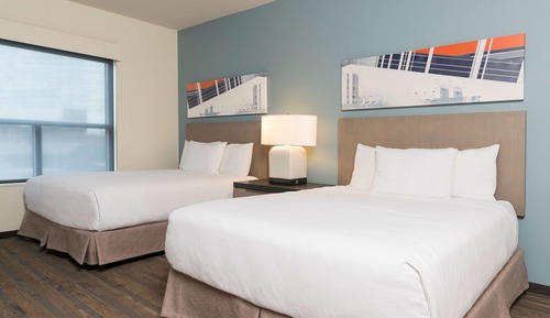 Room (2 Queen Beds, Den Guestroom)
