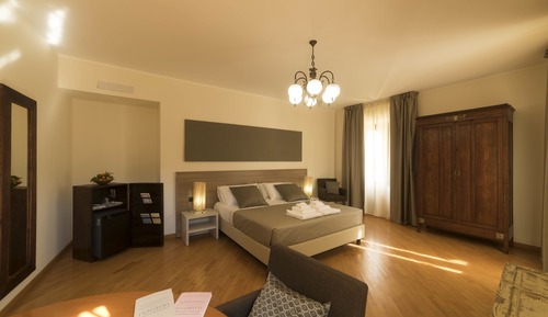 Exclusive Suite, 3 Bedrooms, Terrace, Garden View