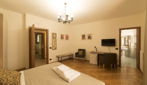 Deluxe Triple Room, 1 Bedroom, Private Bathroom, Garden View