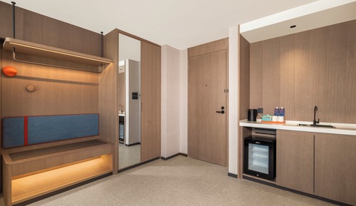 1 King 1 Bedroom Suite