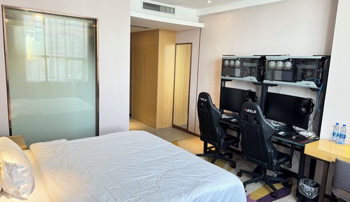 Signature Double Room, City View