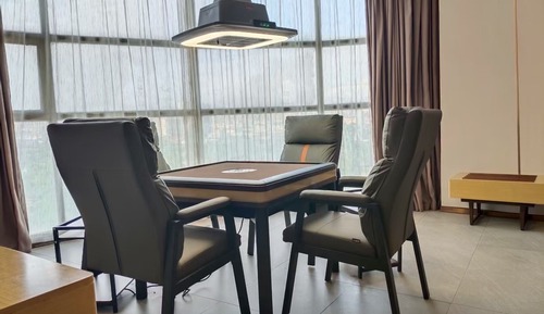 Executive Suite, City View