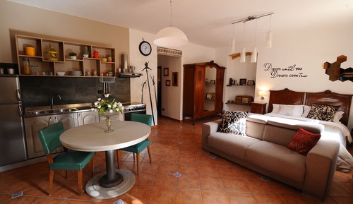 Studio, Garden View (Giove)