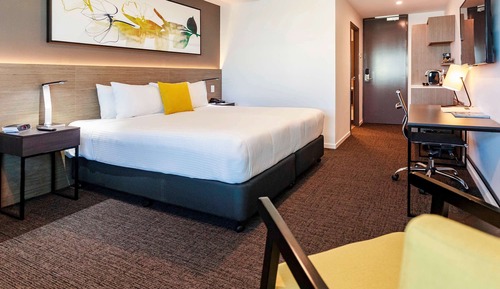 Room (Zip Room)
