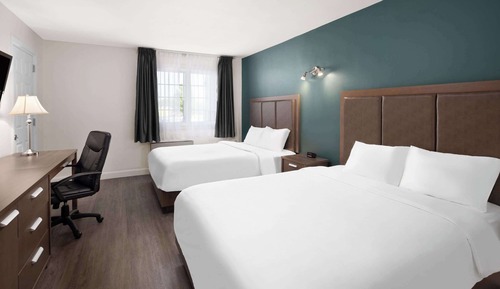 Room, 2 Queen Beds, Non Smoking